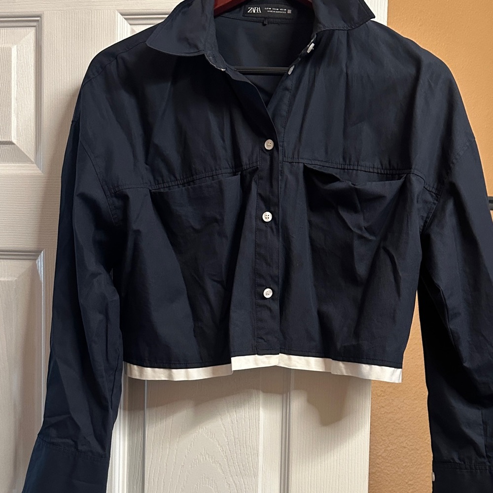 Zara size medium cropped shirt
